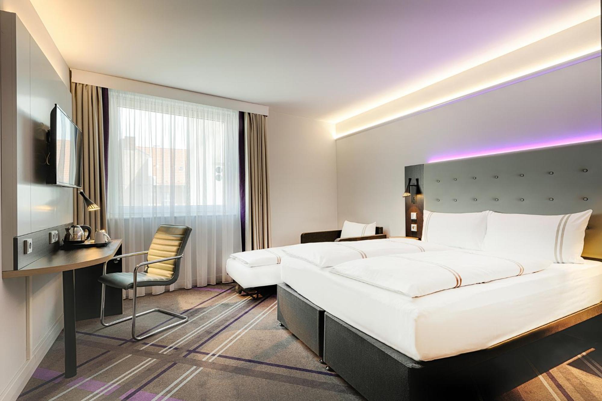 Premier Centre Hotel 3*